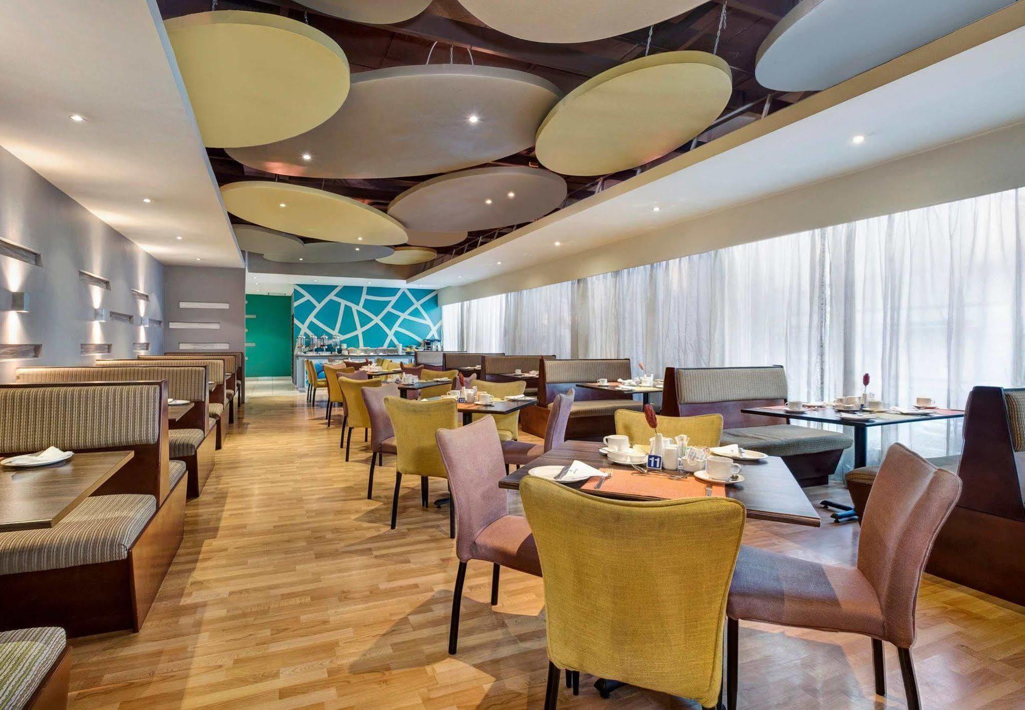 Protea Hotel Lusaka Cairo Road Zewnętrze zdjęcie