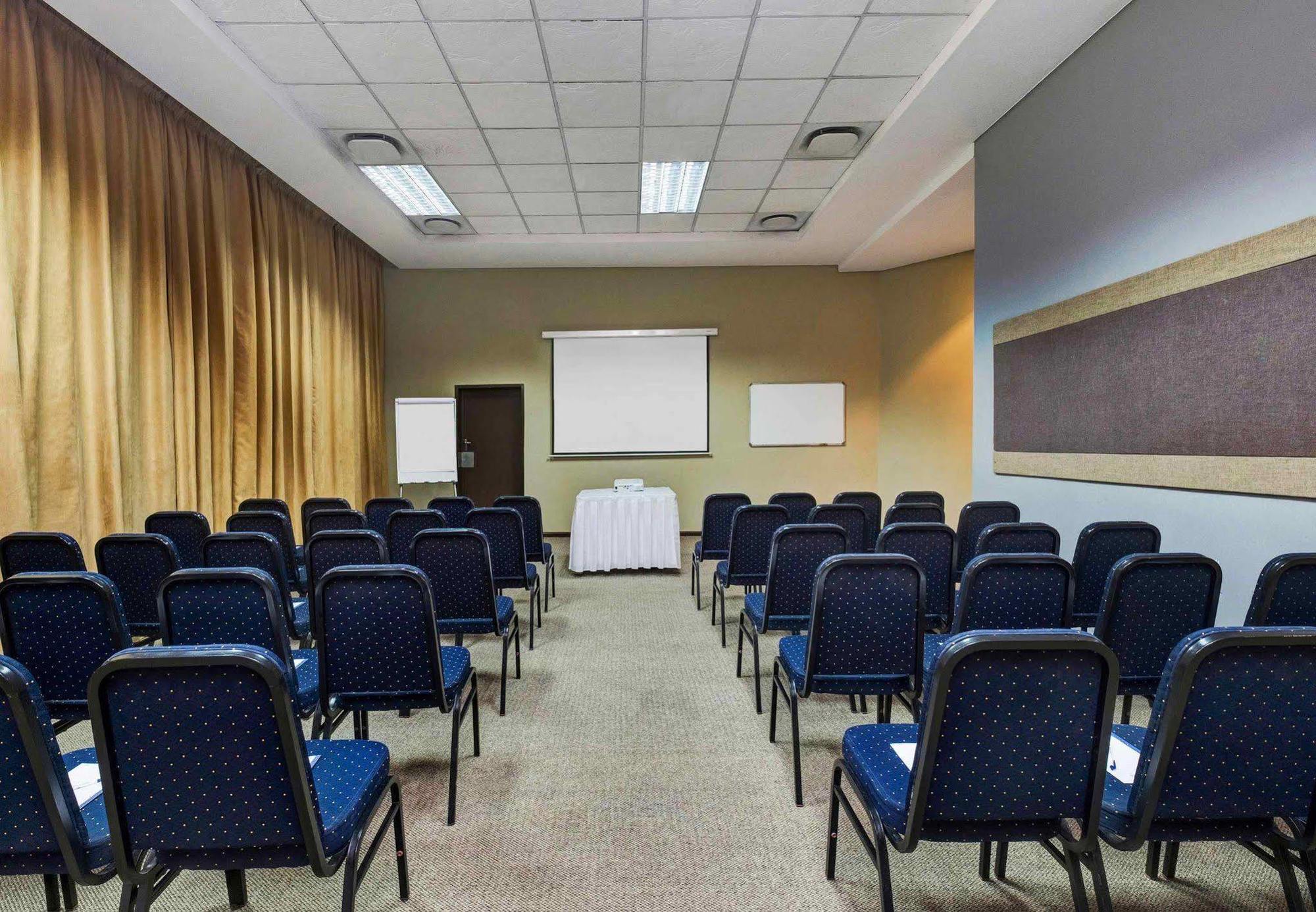 Protea Hotel Lusaka Cairo Road Zewnętrze zdjęcie