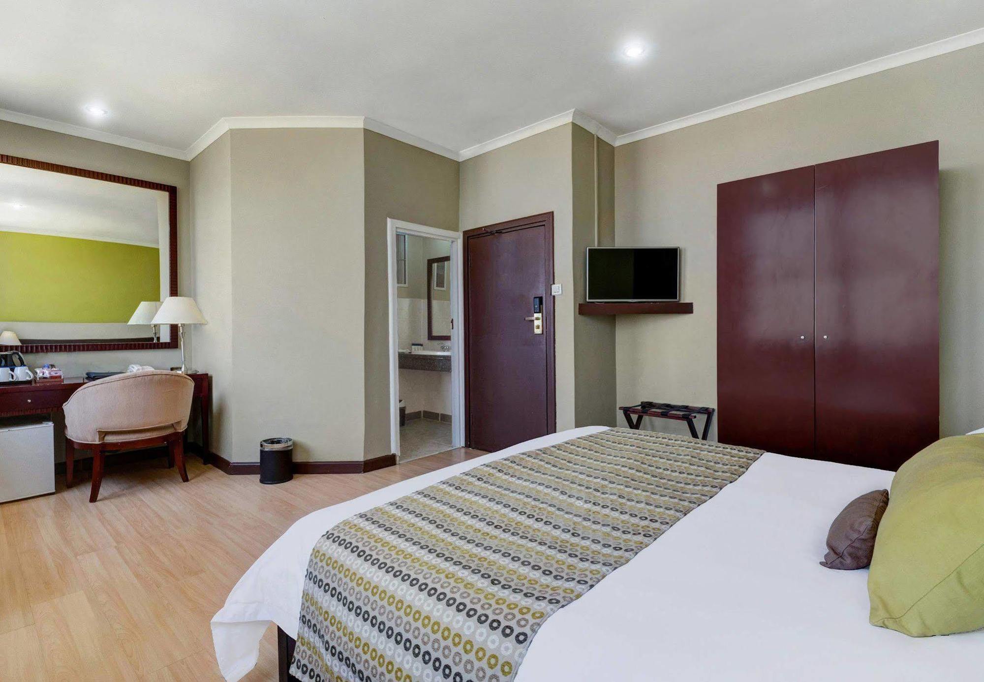 Protea Hotel Lusaka Cairo Road Zewnętrze zdjęcie